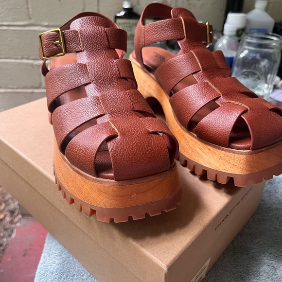 Charlotte Stone Roddy in Brown - Picture 4 of 7